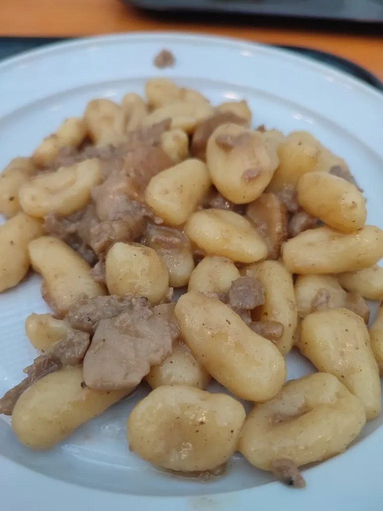 Antonella Di Dona_Ristorante-Pizzeria La Meridiana_Guardia Sanframondi_review