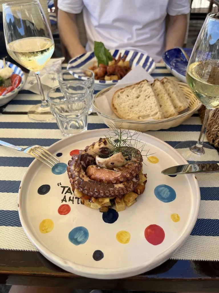 Iwo B_Taverna Antonio_Ischia Porto_review