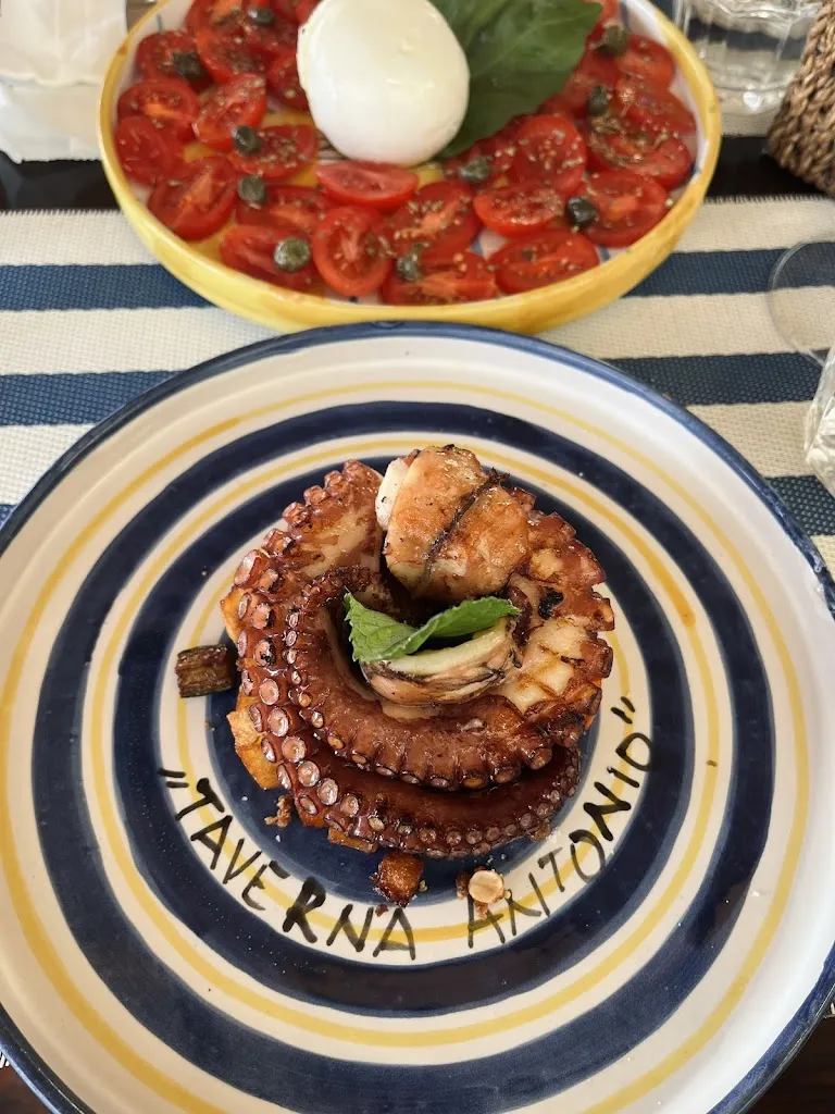 Taverna Antonio_Ischia Porto_slider_image_3