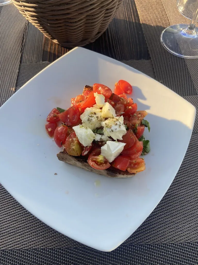 Aja Pro Kralj_Bagno Tre Stelle_Ischia Porto_review