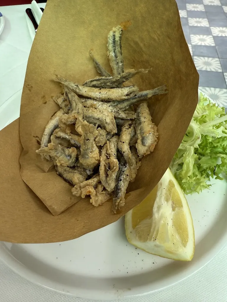 Rachel Barker_Giardino di Enzo_Ischia Porto_review