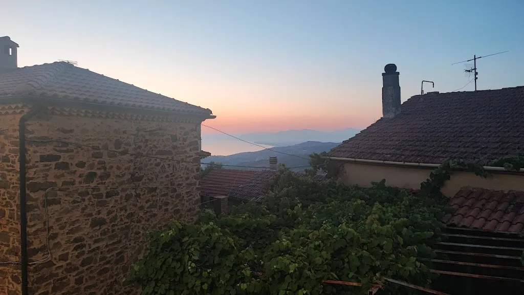 Maria Vecchione_Blu di Prussia Cilento_Laureana Cilento_review