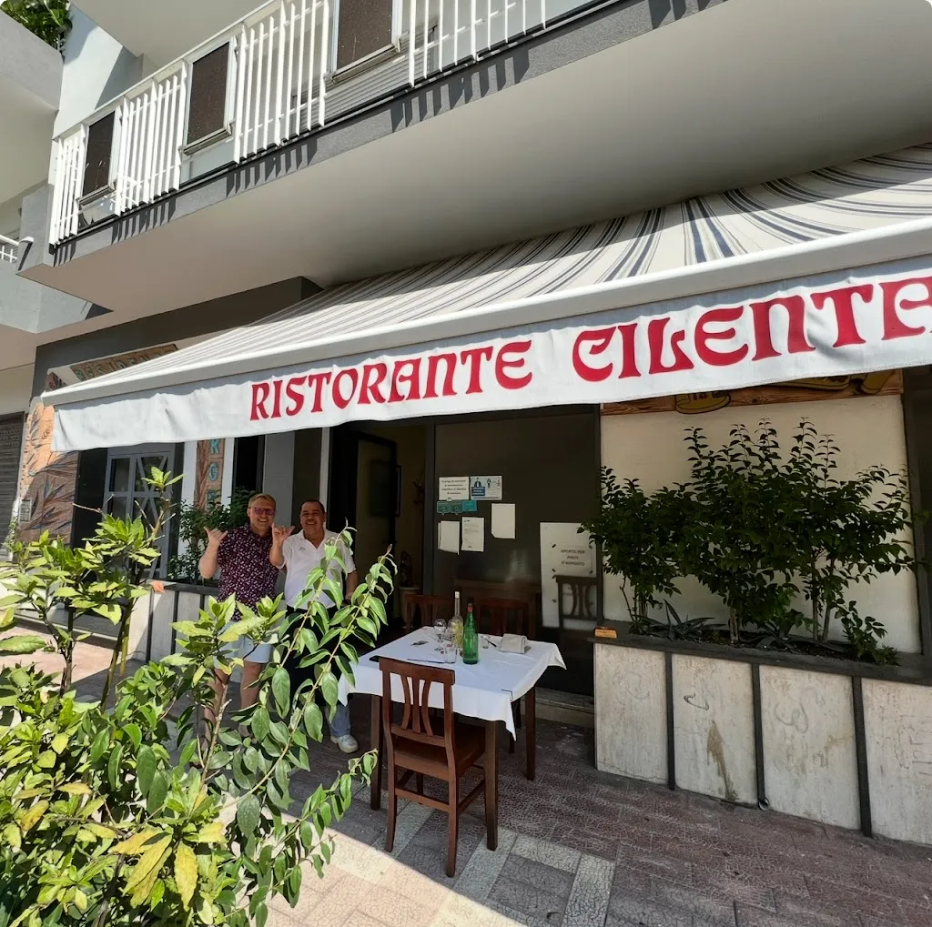 Anna Kristina Madrazo_La Sartania_Lanzara_review