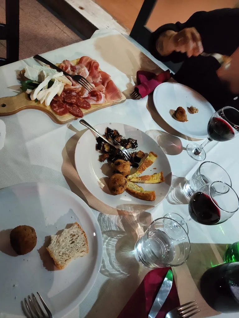 Bartosz Kraskiewicz_La Sartania_Lanzara_review