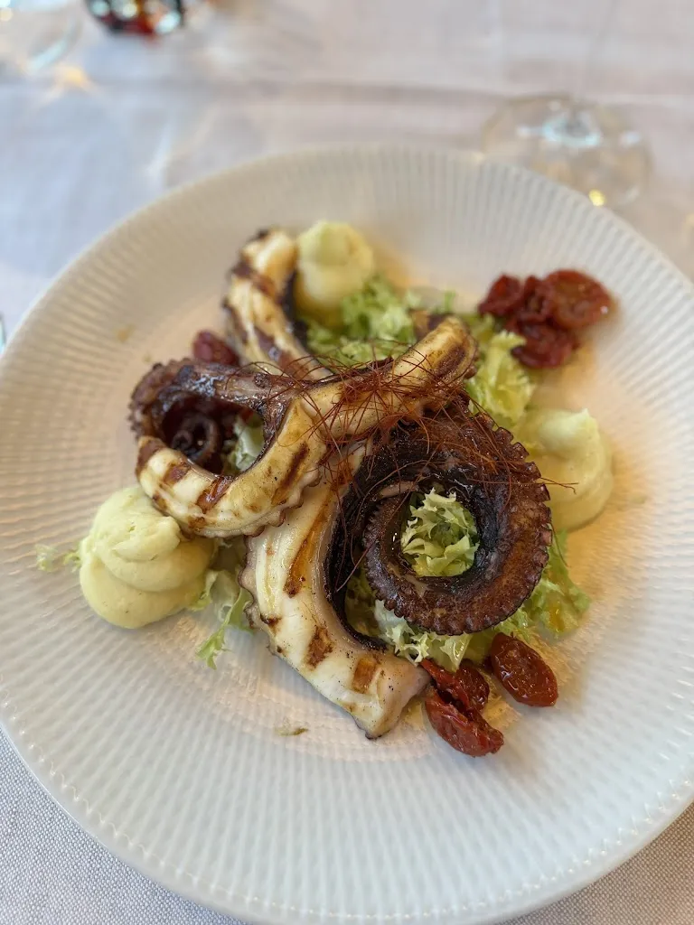 Jula Dami_Lo Stuzzichino_Lanzara_review