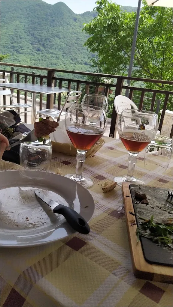 Fabio_Pizzeria I Briganti_Letino_recensione