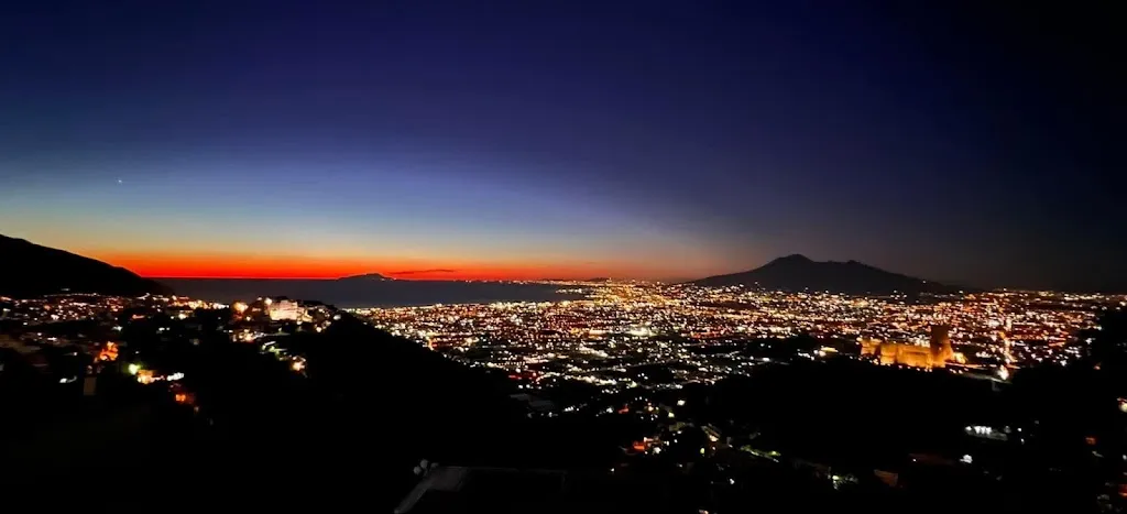 Paradiso di Lettere Resort restaurant in Lettere