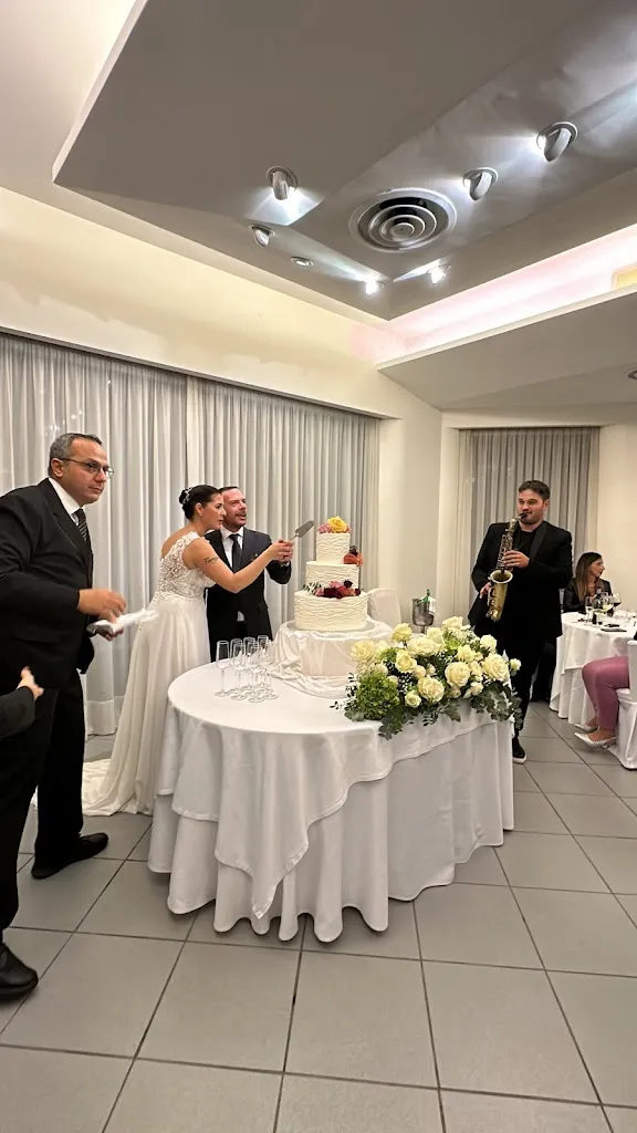 Flori Nicoleta Mitran_Grand Hotel Meridiana_Lettere_review