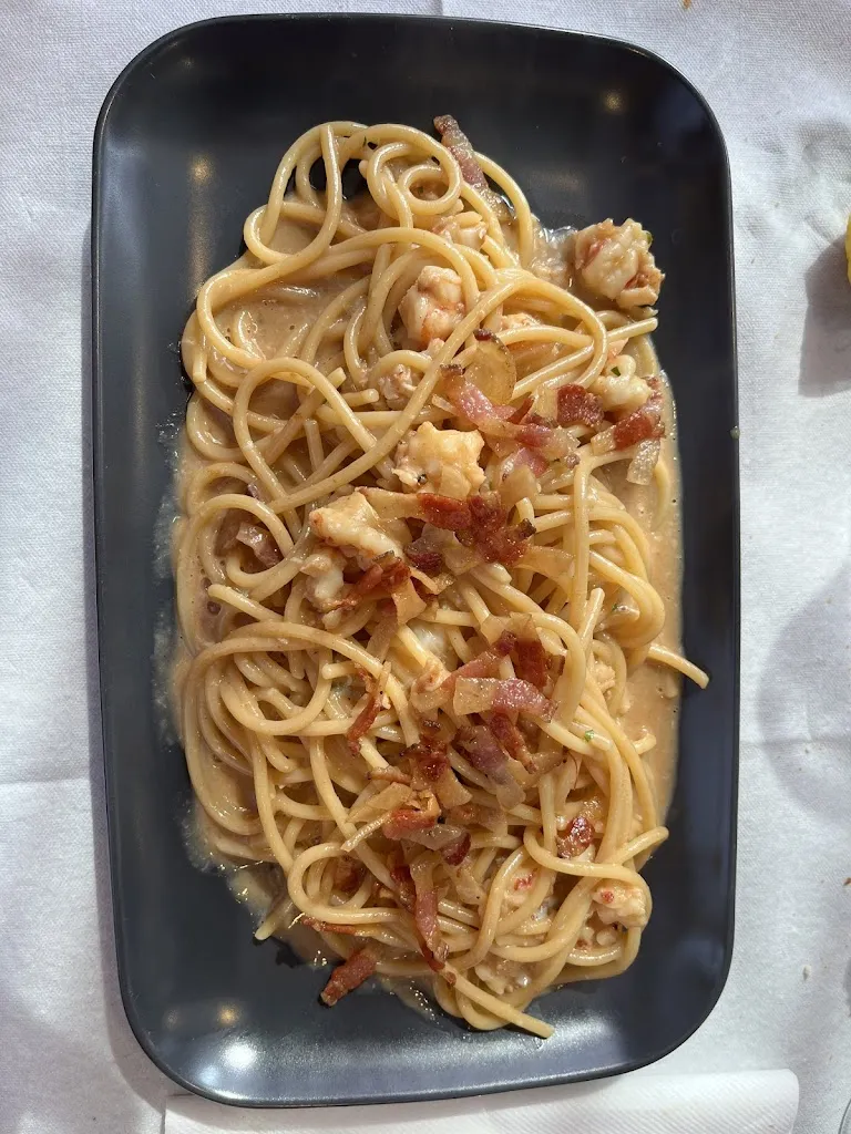 Mario Radente_Ruit Hora_Lioni_review