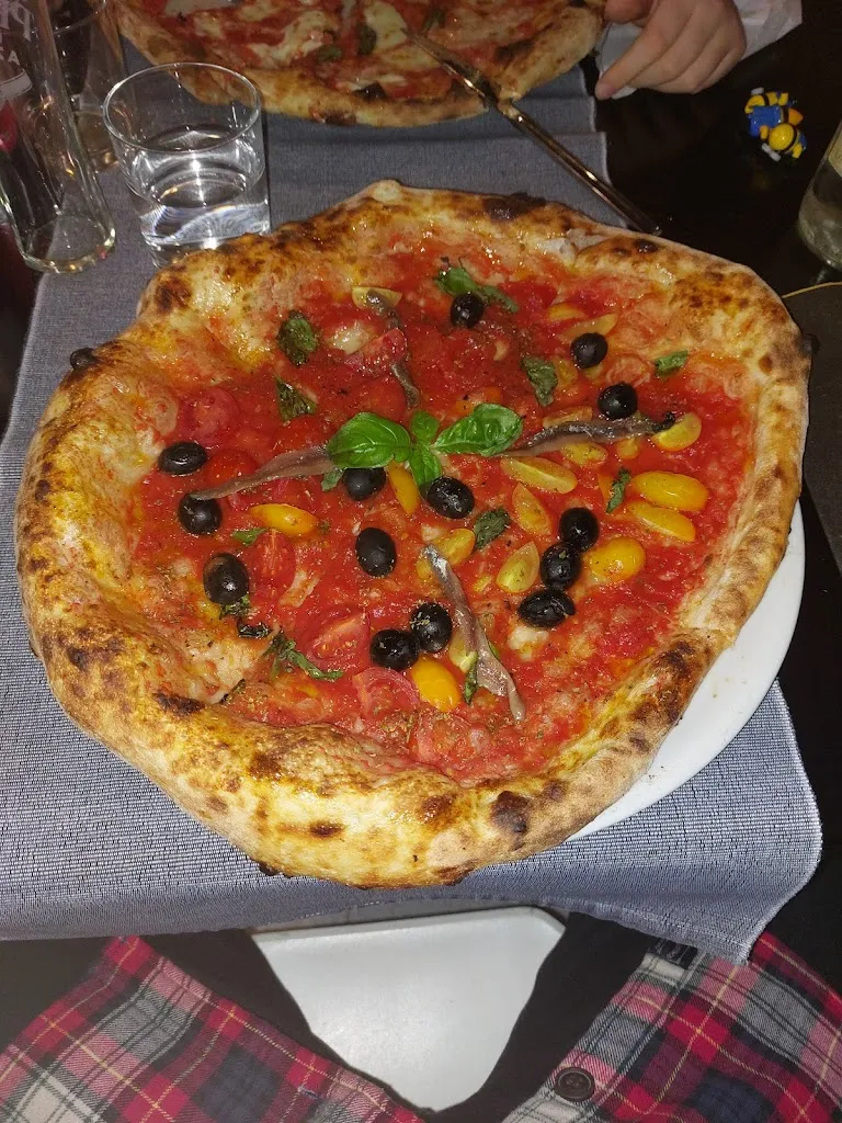 Mimi e Coco Pizzeria_Lioni_slider_image_2