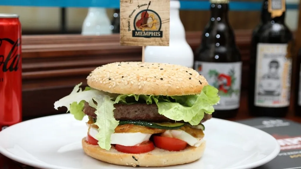 Memphis Pub Pizzeria_Lioni_slider_image_2