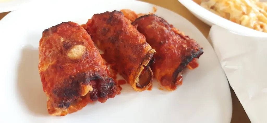 Terminal café restaurant in Lioni