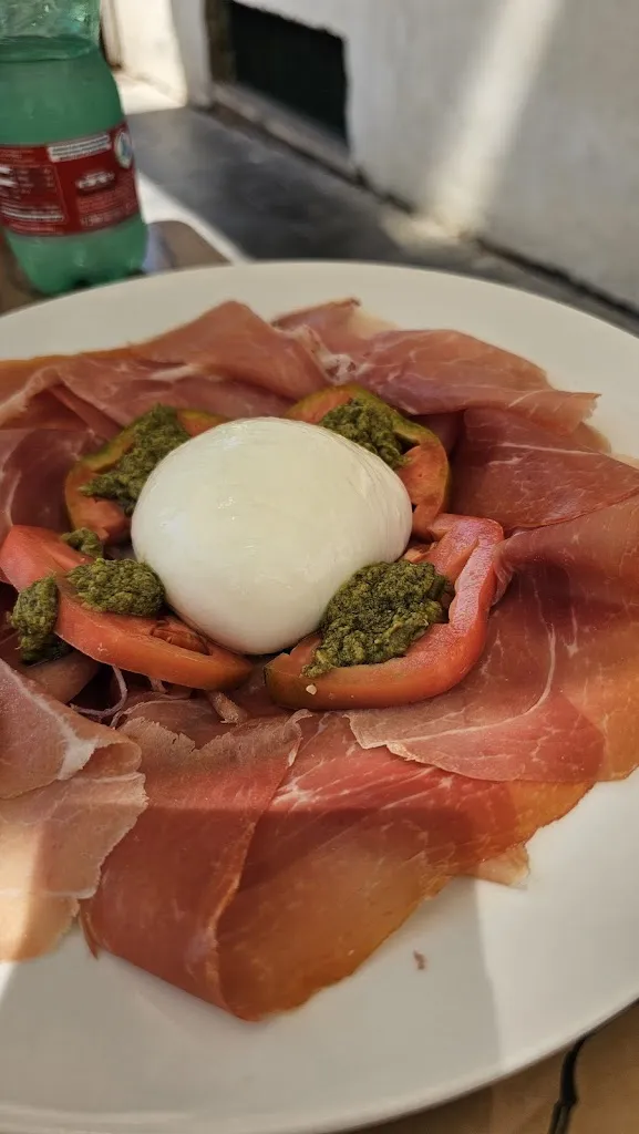 Kay H_Divin Baguette -Amalfi Coast_Maiori_review