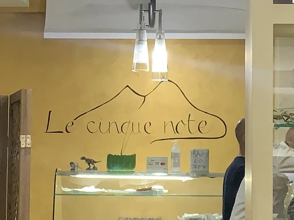 Nik Demik_Pizzeria Le Cinque Note_Marzano di Nola_recensione