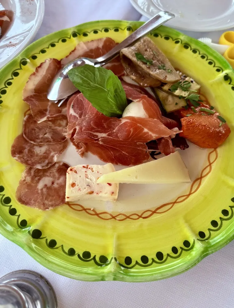 Katie Stanforth_Il Fienile_Massa Lubrense_review