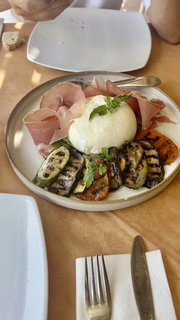 Mathilde Verschaeve_La Macina_Massa Lubrense_review