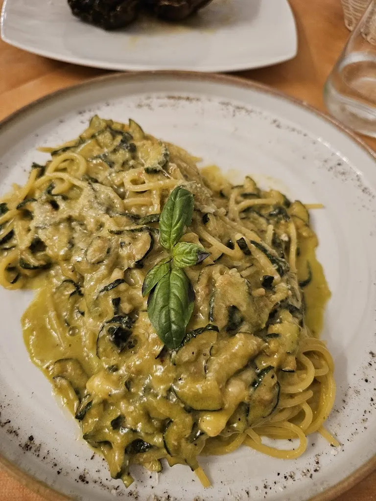 stanislav zogovic_La Macina_Massa Lubrense_review