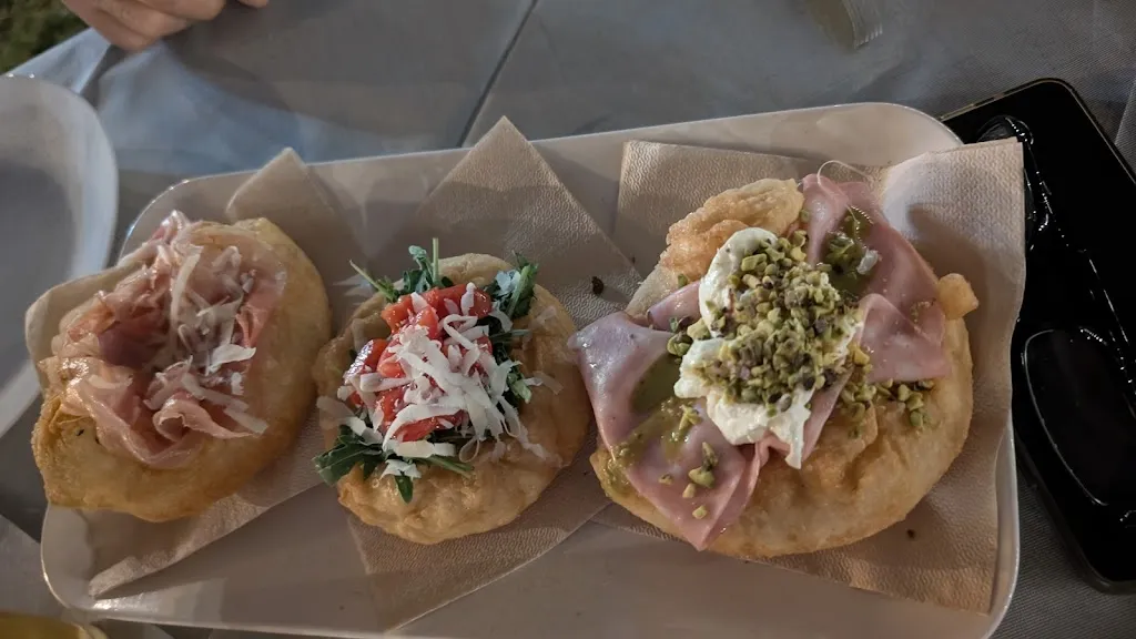 Giuseppe Negri_I TRE ANGELI pizzeria e friggitoria_Melito Irpino_review