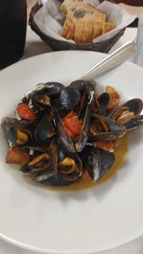 Menu_Ristorante e Pizzeria A'ddò Napulitano di Marino Cosimo_Maddaloni_image_5