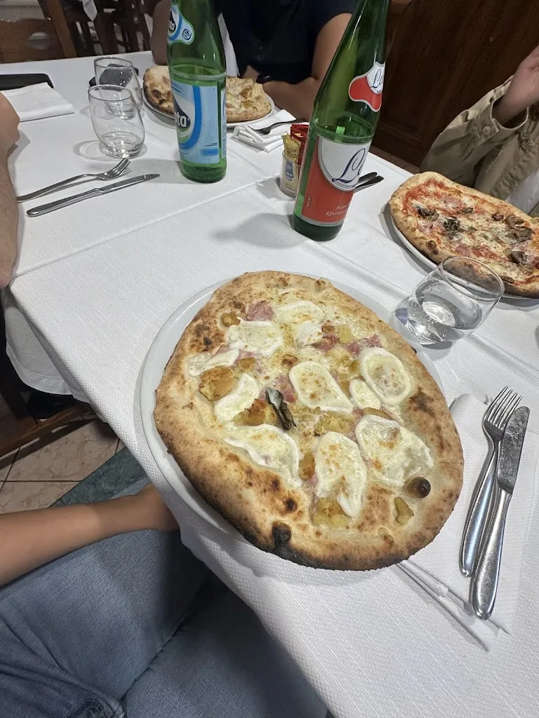 Denise Gelmetti_Ristorante e Pizzeria A'ddò Napulitano di Marino Cosimo_Maddaloni_review