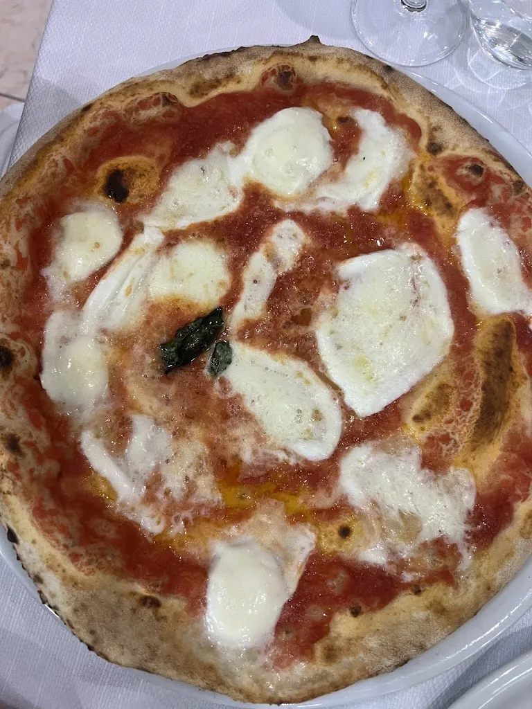 Ristorante e Pizzeria A'ddò Napulitano di Marino Cosimo_Maddaloni_slider_image_3