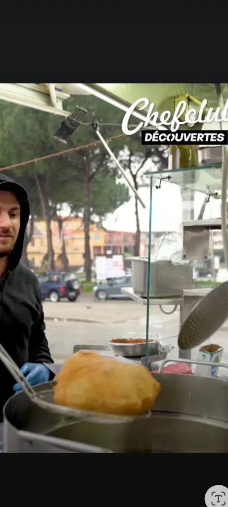 Antonio 100 x 100 Street Food neapolitano_Maddaloni_slider_image_3