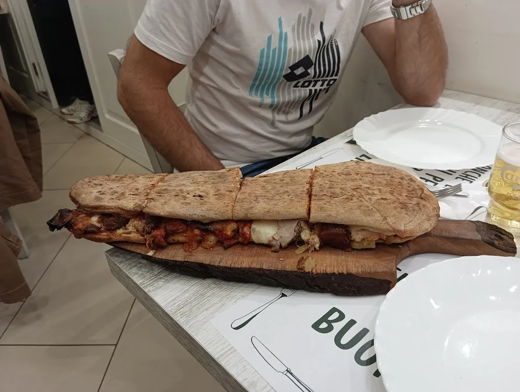 Silvia Iannotta_FARINA DEL NOSTRO SACCO_Maddaloni_review