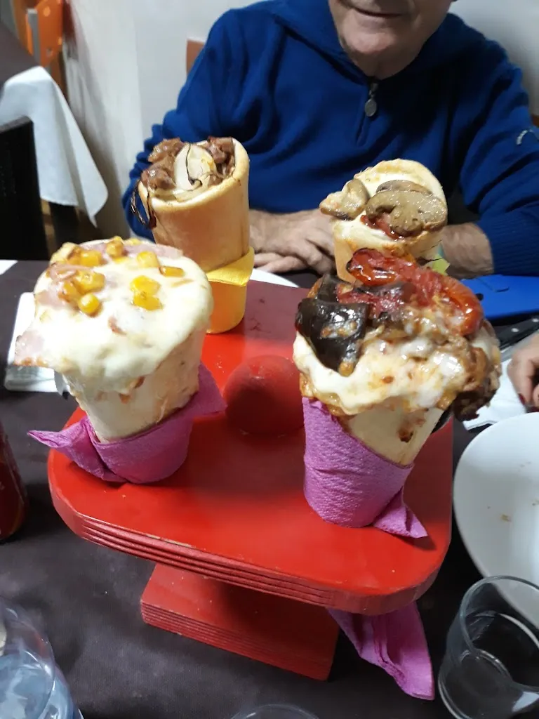 Domenica De Simone_Girarrosto Cono Pizza Paninoteca Magic Chicken_Maddaloni_review