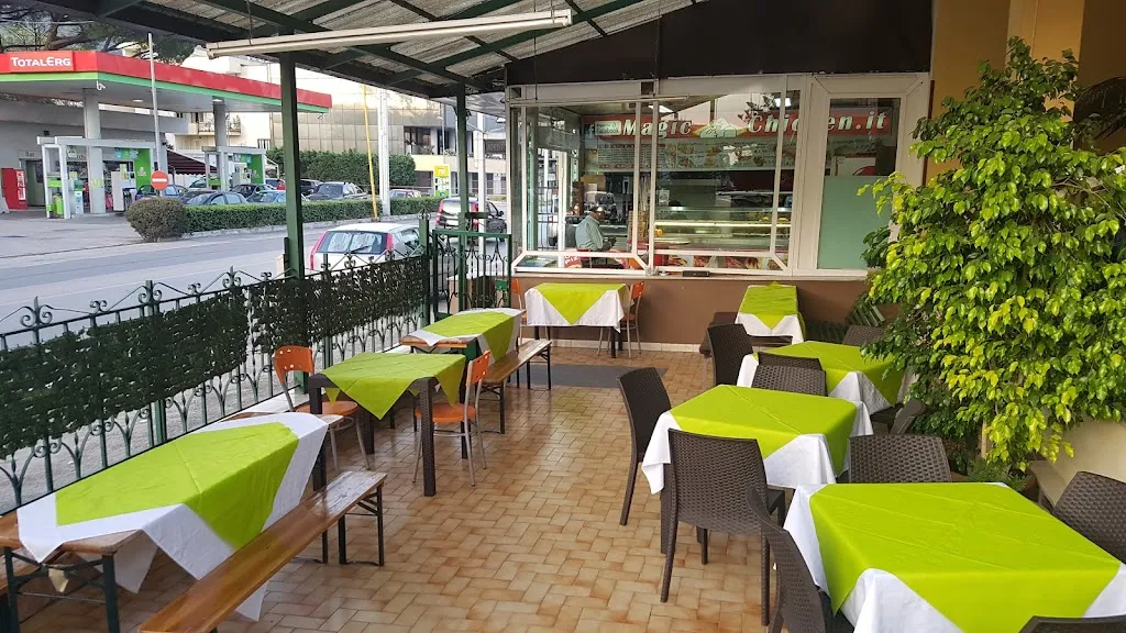 Girarrosto Cono Pizza Paninoteca Magic Chicken_Maddaloni_slider_image_1