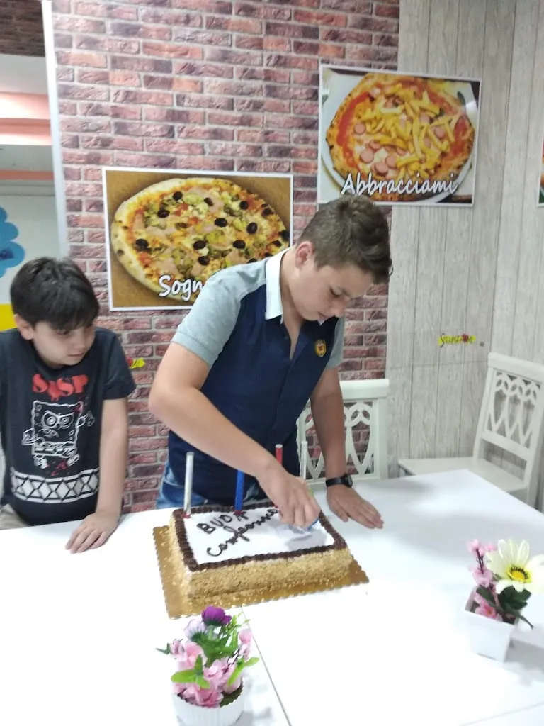 Strapizzami restaurant in Maddaloni