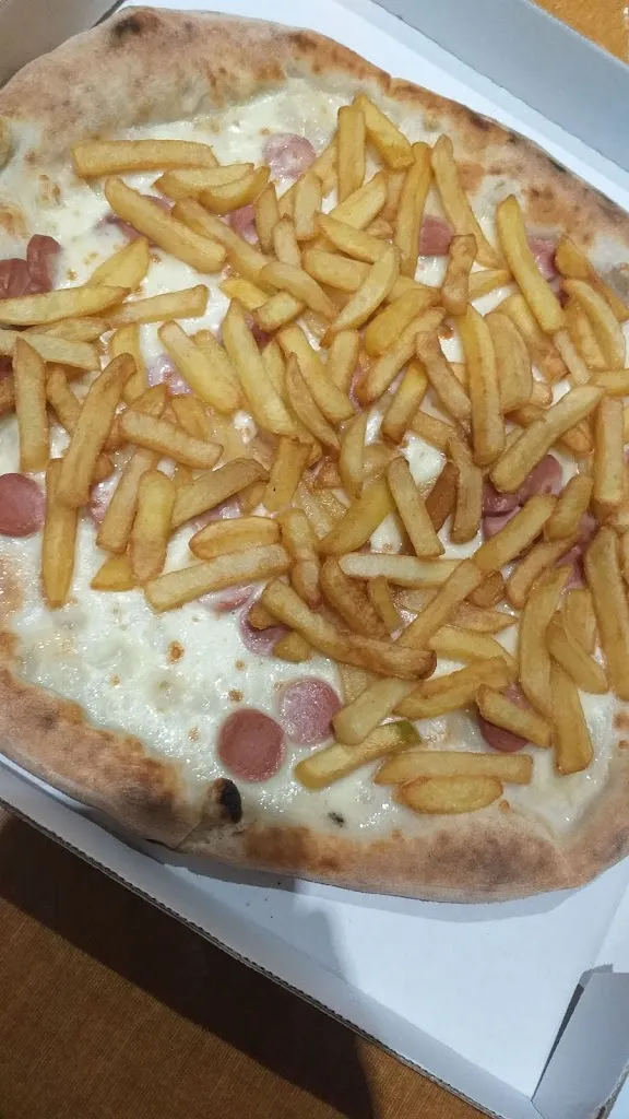 Affinito. 03_Pizzeria Le Follie_Maddaloni_review