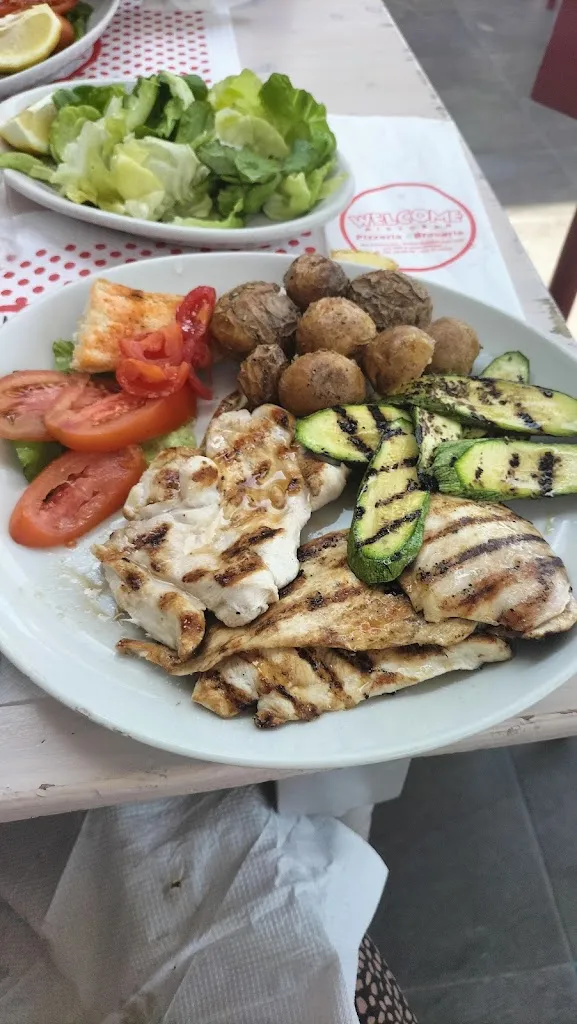 Elisa_Welcome Ristobar Pizzeria Braceria _Maddaloni_review