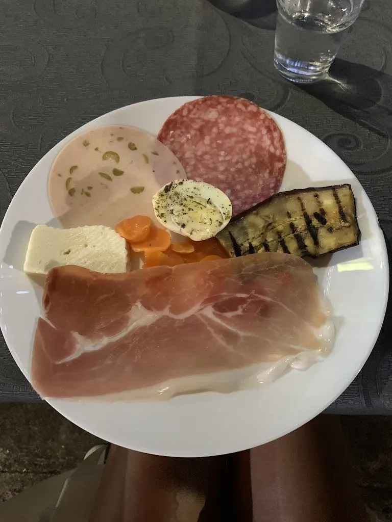 Daniela Ingrosso_La Divina_Mignano Monte Lungo_review