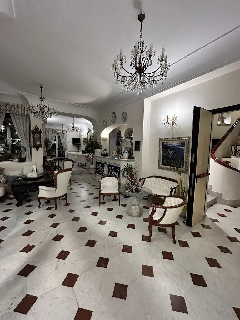 Jean Hubert Sansfaçon_Ristorante Garum_Minori_review