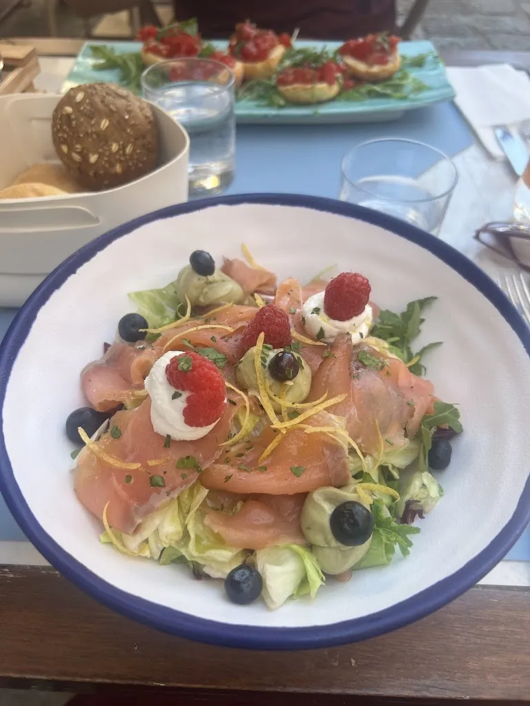 Juha Ikonen_Il Bistrò dell'Avvocato_Minori_recensione