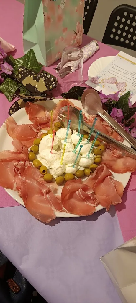 Yamileth Mijares_'U Spizzichillo Pizza & Sfizi_Moio della Civitella-Pellare_review