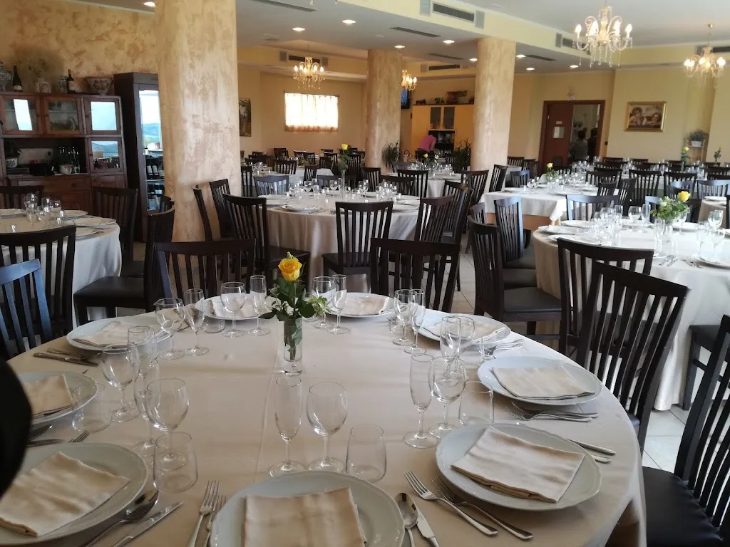 Valle D'Angelo_Montebello di Bertona_slider_image_1