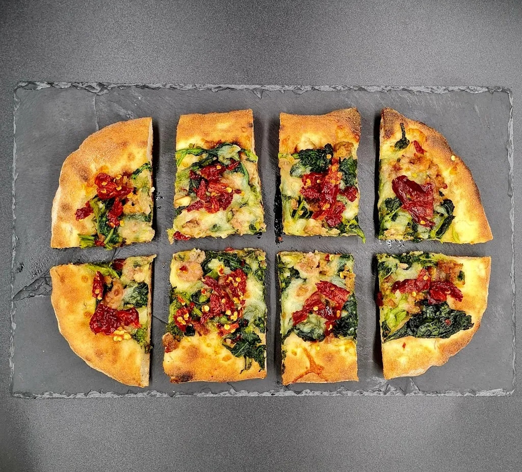 Non Solo Pizza Gourmet_Mirabella Eclano_slider_image_3