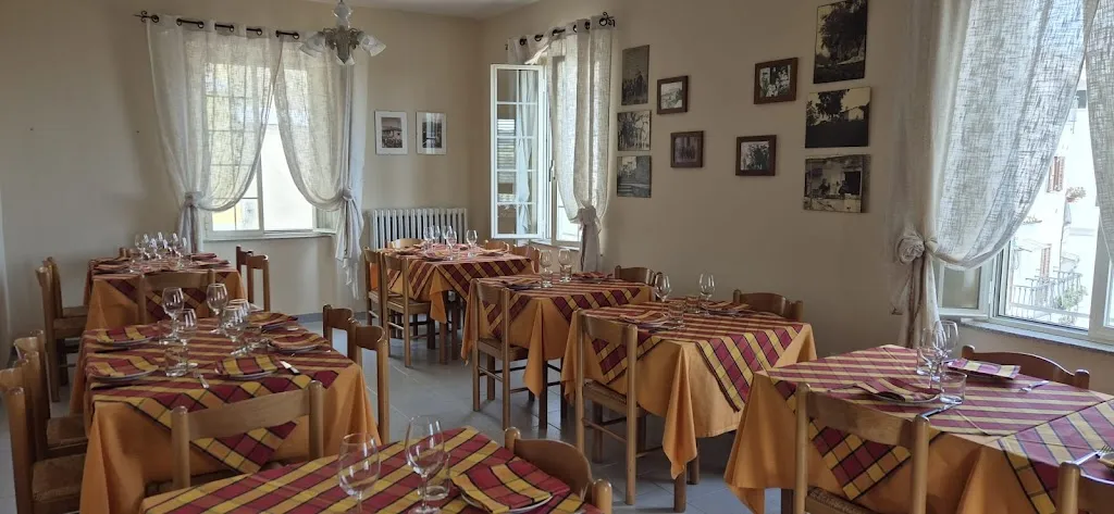 Sapori Antichi restaurant in Montebello di Bertona