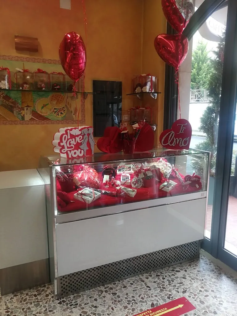 carmine brancaccio_Pasticceria Memmolo_Mirabella Eclano_review