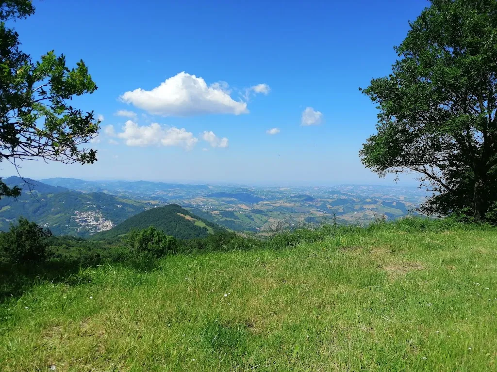 Ristoro Valle d'Angelo_Montebello di Bertona_slider_image_2