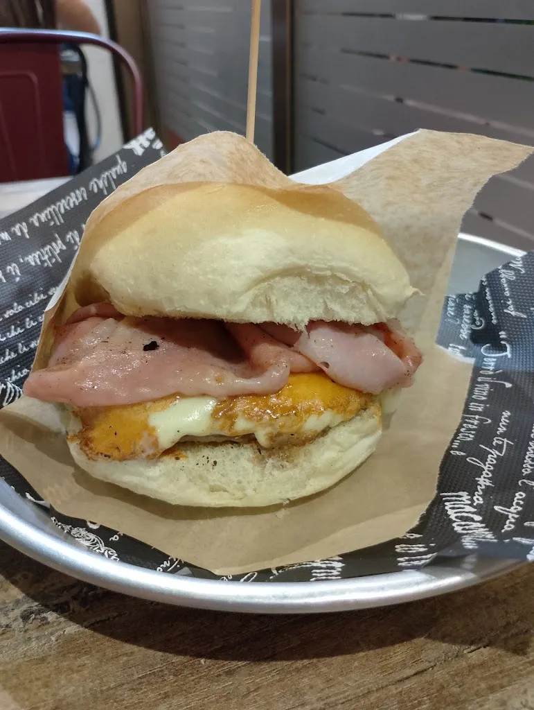 Carmine Urciuoli_Dal Presidente_Mercogliano_review