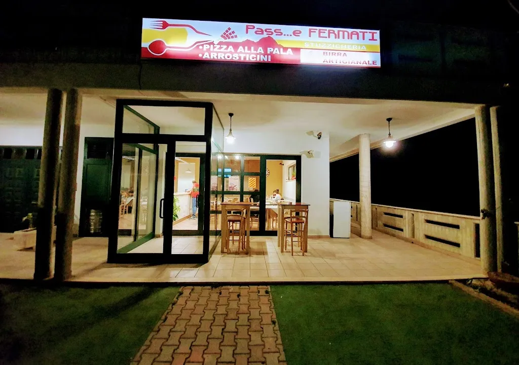 Pass... E Fermati_Montefino_slider_image_1