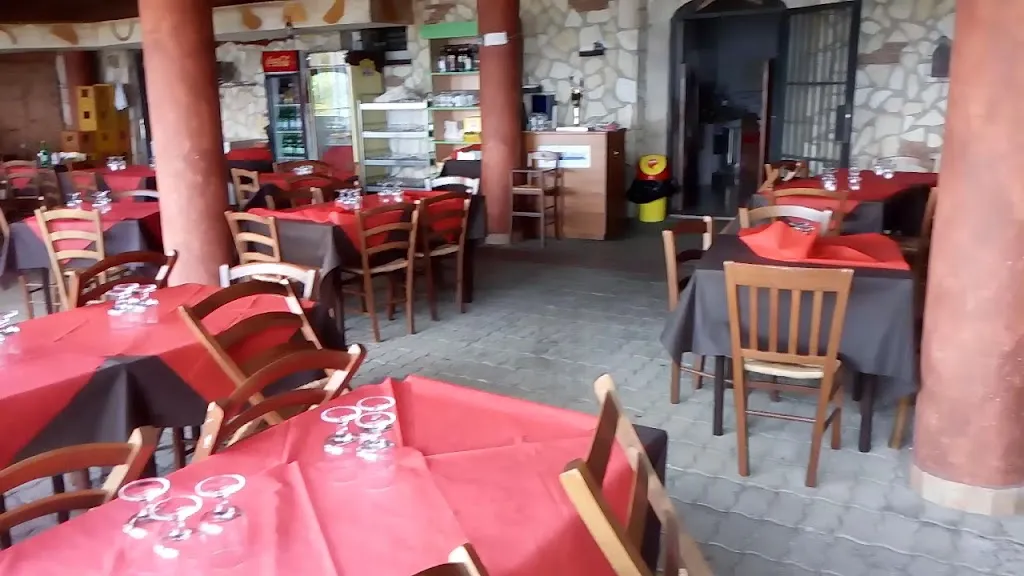 trattoria pizzeria zi'ndrea_Mercogliano_slider_image_2