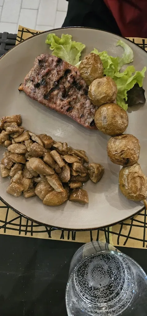 Menu_Castrum pub rummeria_Mercogliano_image_8