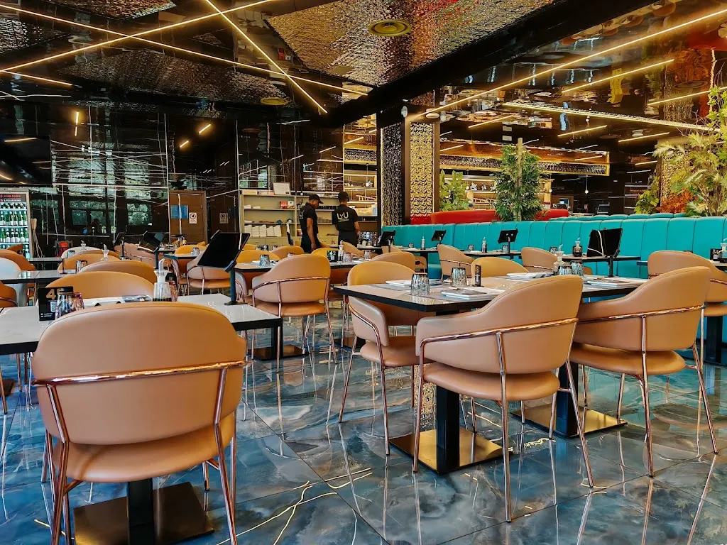 Cleve Randalf_LyU Sushi Experience_Mercogliano_review