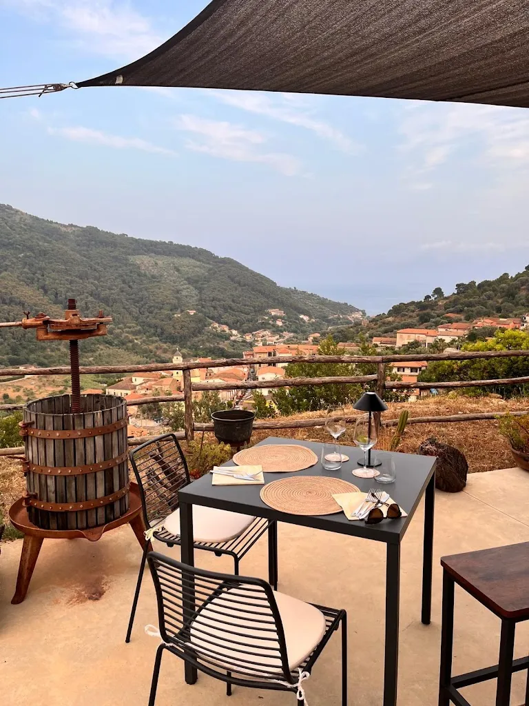 delphine brejoin_Squasarìa_Montecorice_review