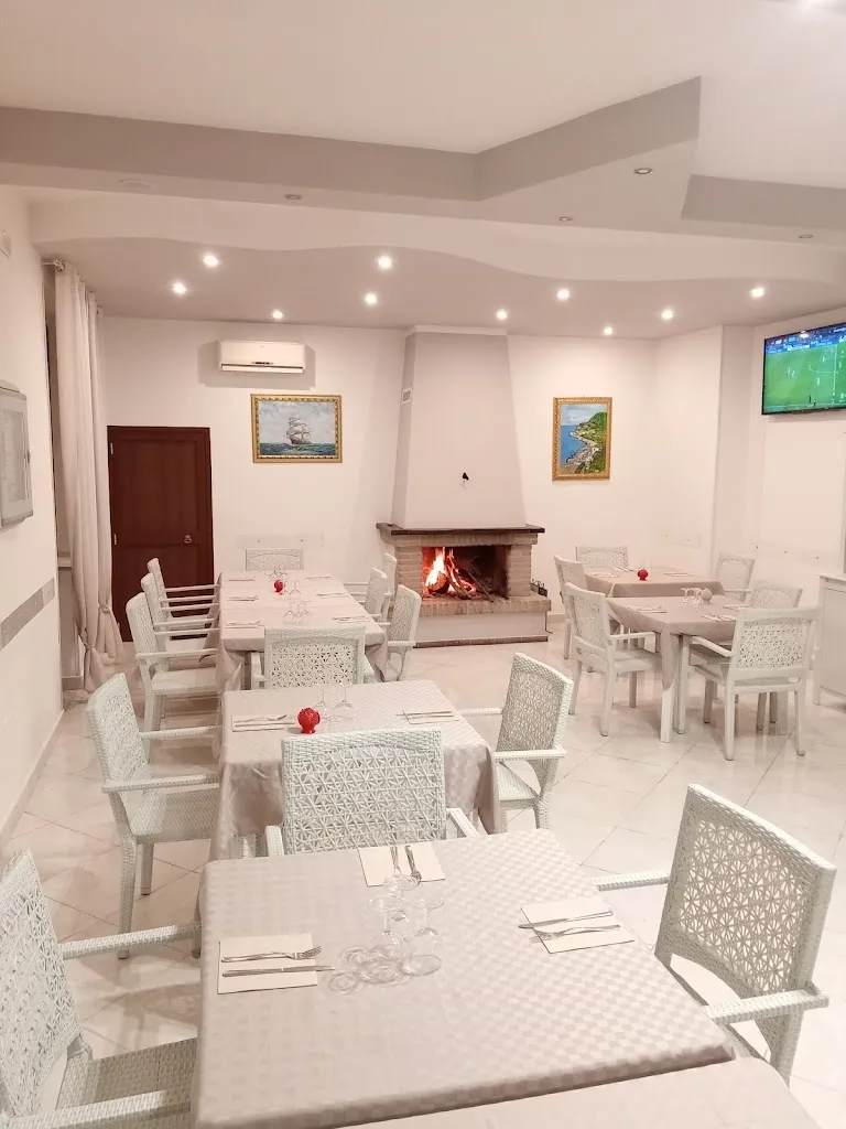 Ristorante Pizzeria "Da Pippo" restaurant in Montecorice