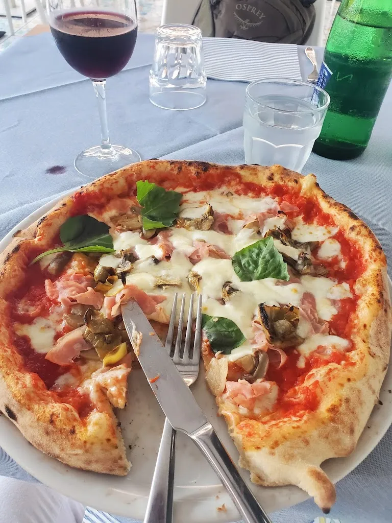 Katherine Kimball_Catania Kitchen and Pizzeria_Montecorice_review