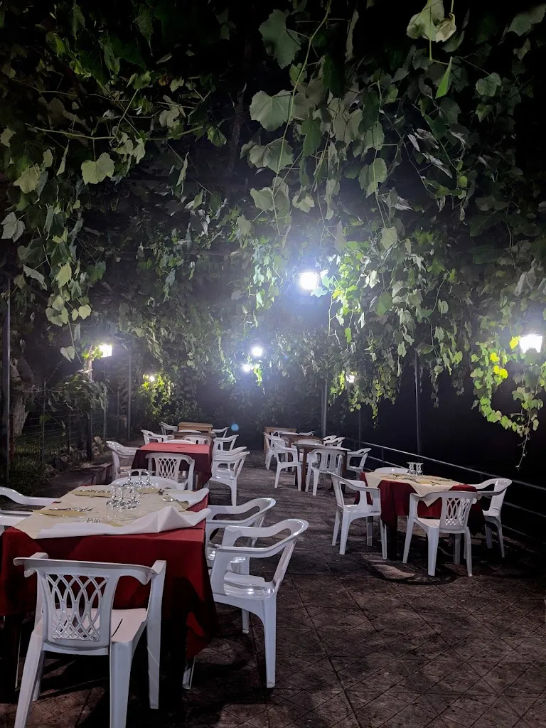 Ristorante Pizzeria La Pista Di Meola Irene_Montecorice_slider_image_1